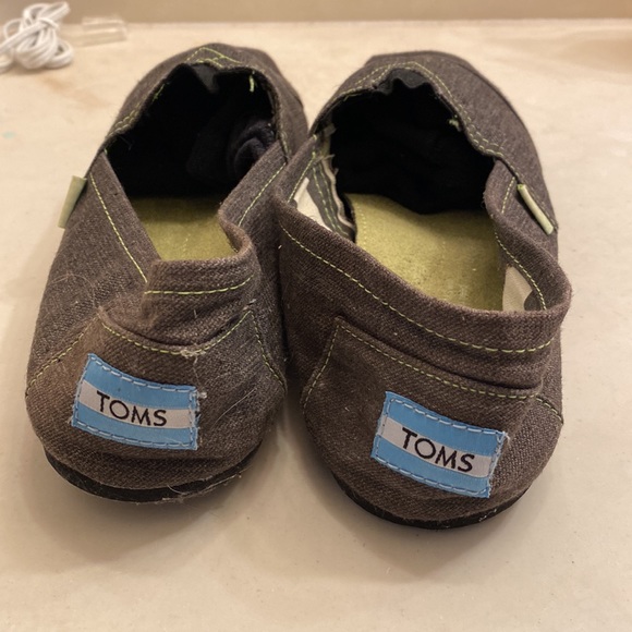 Men’s Tom Alpargatas size 9.5 - Picture 2 of 4